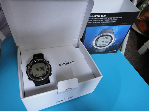 Suunto D4i 侧面
